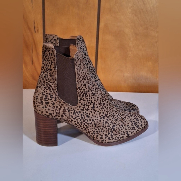 Madewell Laura Leopard Print Heeled Chelsea Boot in Spotted Calf Hair Size 7. - Picture 3 of 10